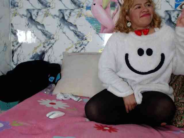Latin-caliente webcam