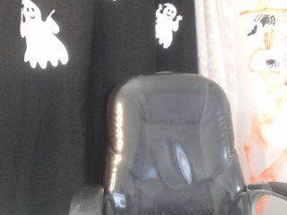 kuky-curly Porn Show