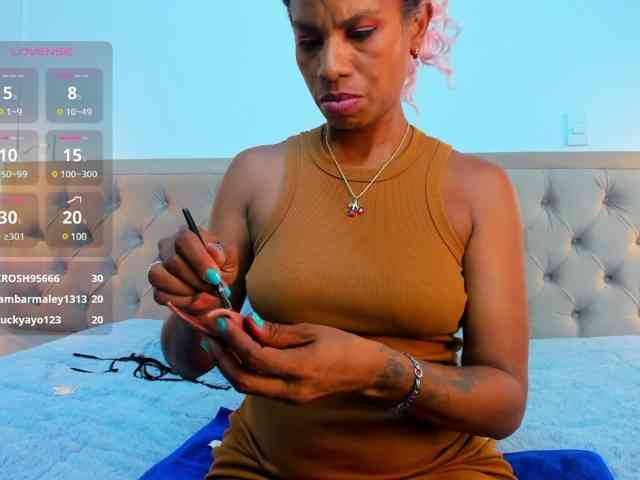 kuky-curly webcam