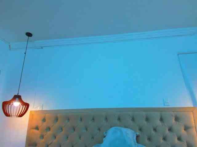 kuky-curly webcam