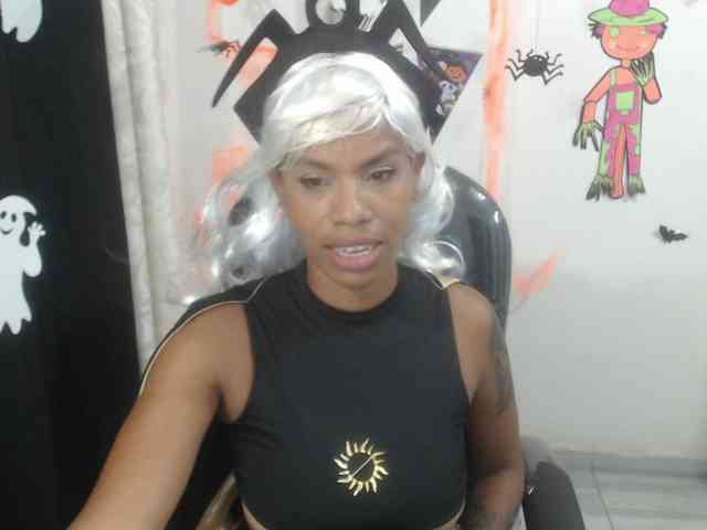 kuky-curly webcam