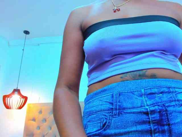 kuky-curly webcam