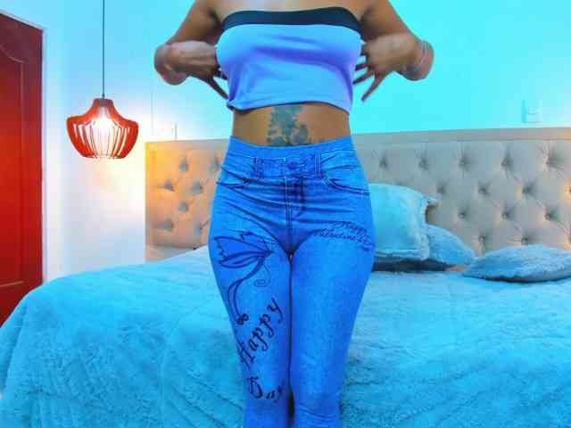 kuky-curly webcam