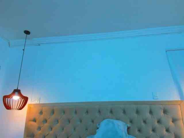 kuky-curly webcam