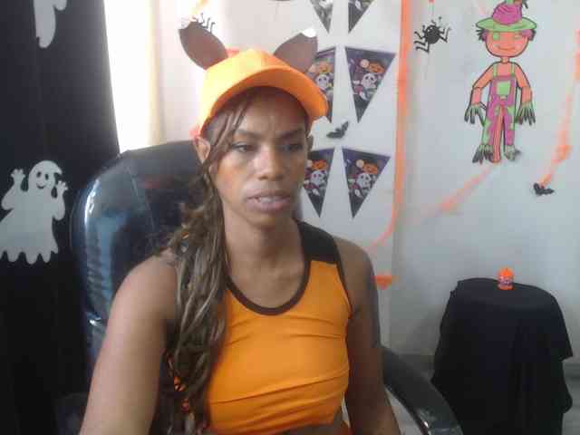 kuky-curly webcam