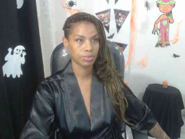 kuky-curly webcam