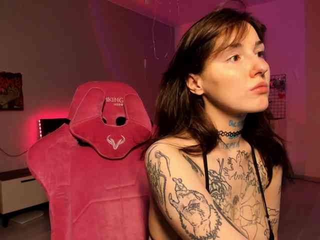 milky_sweetsoftt webcam