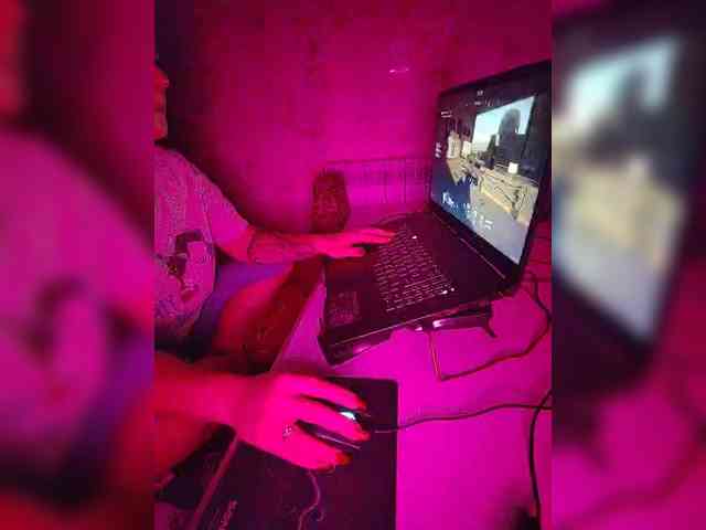 Simpatichnaya_Khuliganka webcam