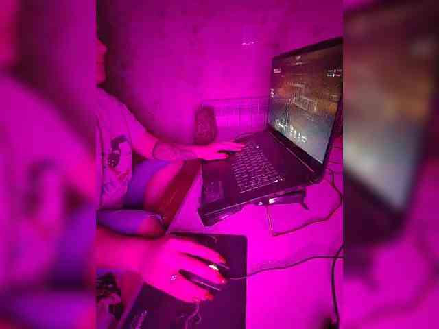 Simpatichnaya_Khuliganka webcam