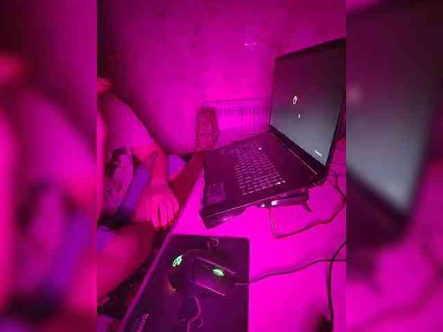 Simpatichnaya_Khuliganka webcam