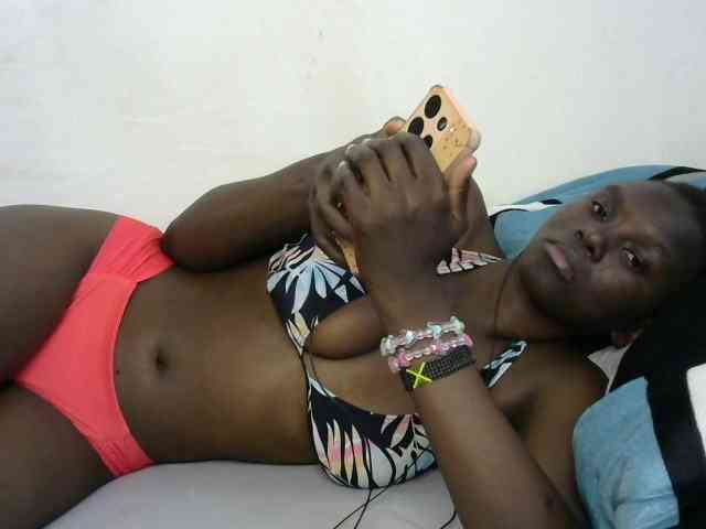 PashLeea webcam