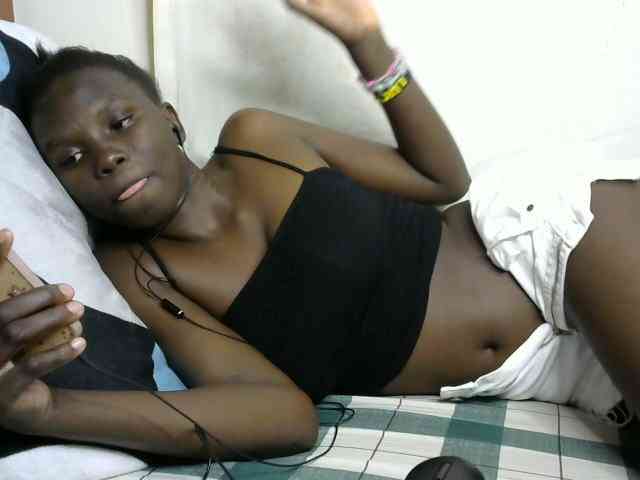 PashLeea webcam