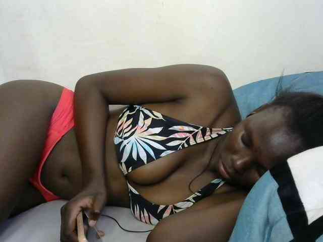 PashLeea webcam