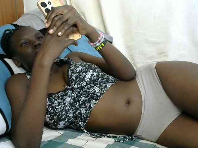 PashLeea webcam
