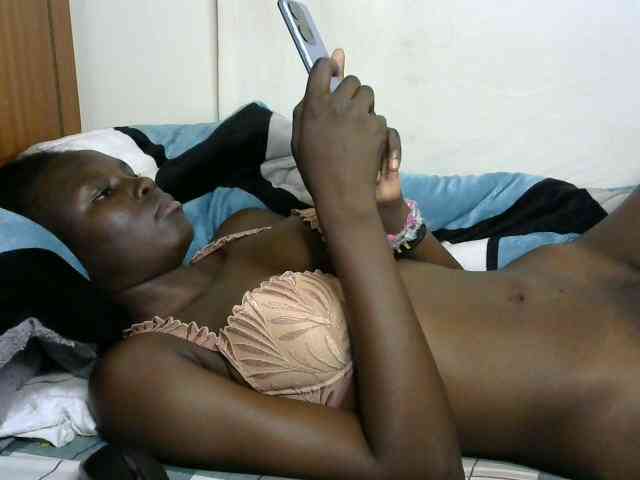 PashLeea webcam
