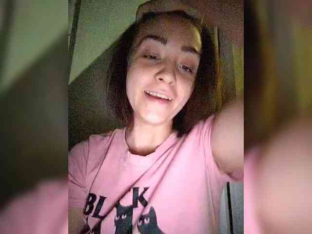 E1eanorEusTacias webcam