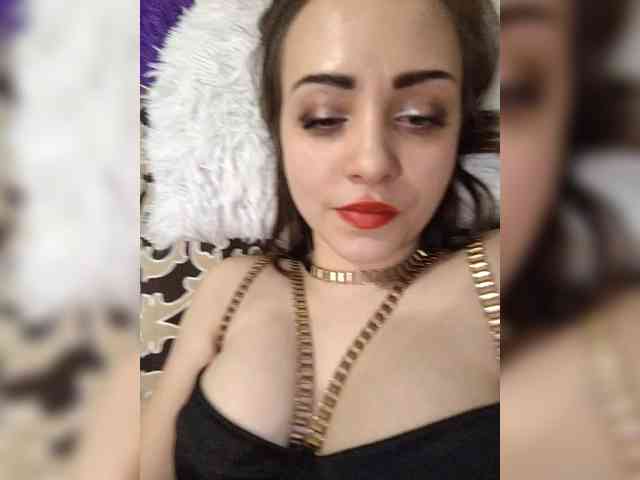 zayaaaaa69105 webcam