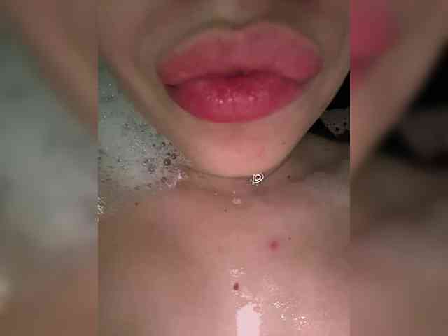 Milashenkaak webcam