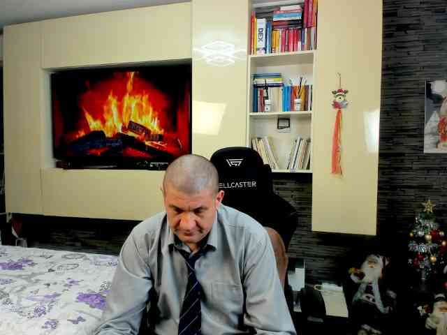 spatacusdaddy48 Live Webcam on BongaCams