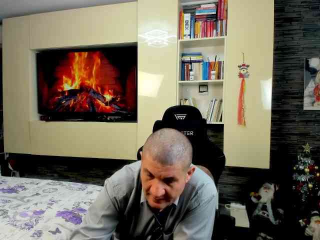 spatacusdaddy48 Live Webcam on BongaCams