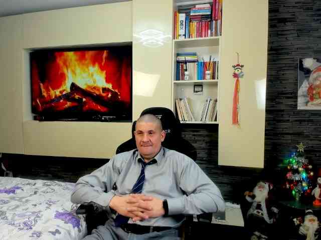 spatacusdaddy48 Live Webcam on BongaCams