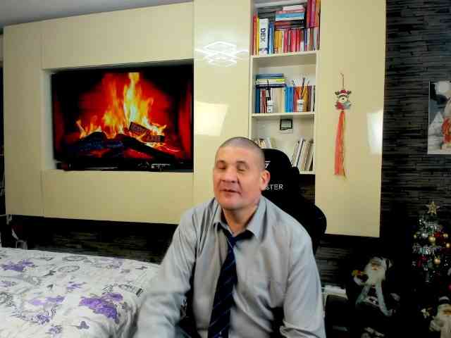 spatacusdaddy48 Live Webcam on BongaCams