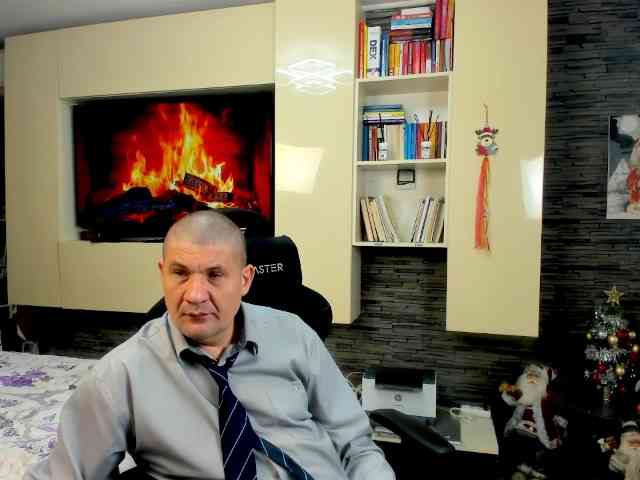 spatacusdaddy48 Live Webcam on BongaCams