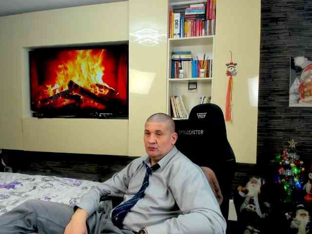 spatacusdaddy48 Live Webcam on BongaCams