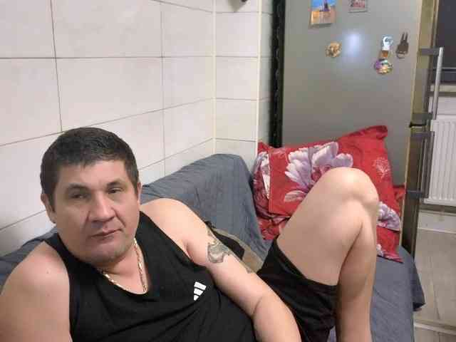 spatacusdaddy48