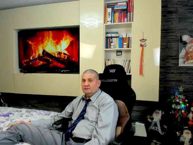 spatacusdaddy48 Live Webcam on BongaCams