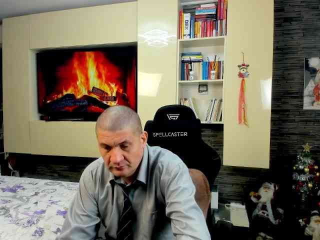 spatacusdaddy48 Live Webcam on BongaCams