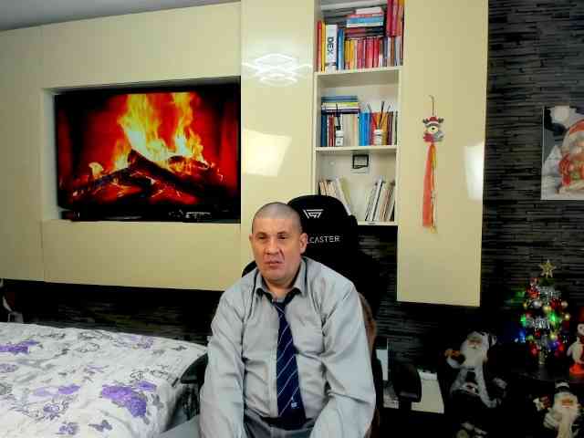 spatacusdaddy48 Live Webcam on BongaCams