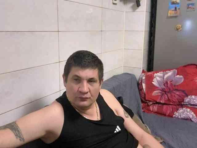 spatacusdaddy48 Live Webcam on BongaCams