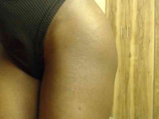 Sexylolah34 webcam