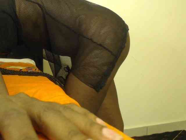 Sexylolah34 webcam