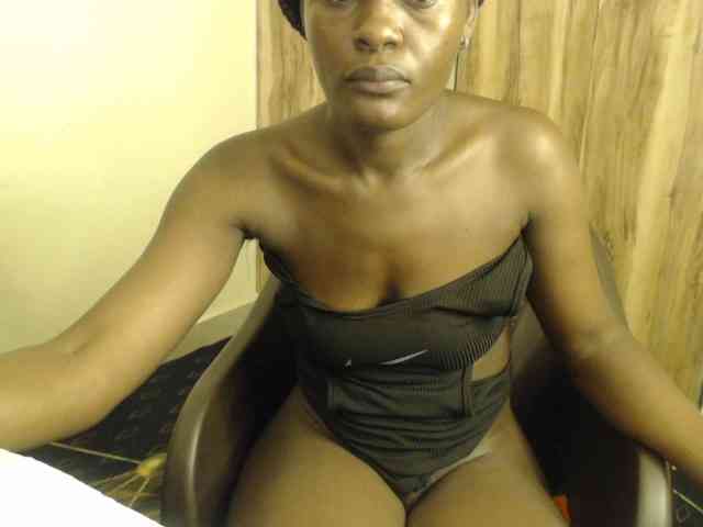 Sexylolah34 webcam