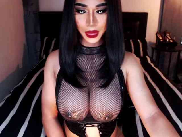 MassiveCockMistress MassiveCockMistress