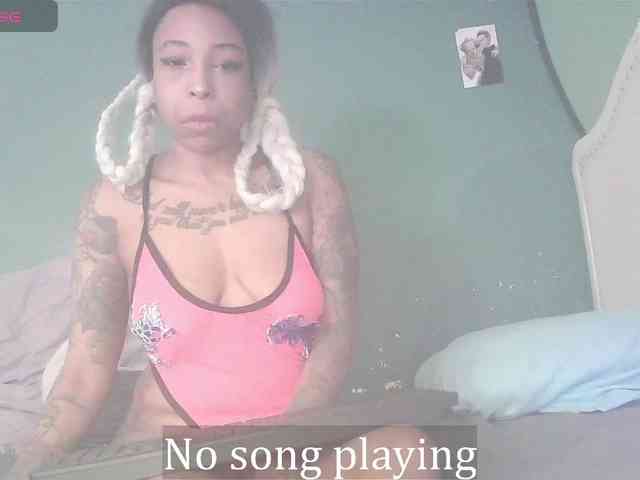 stella-clitella Live Webcam on BongaCams