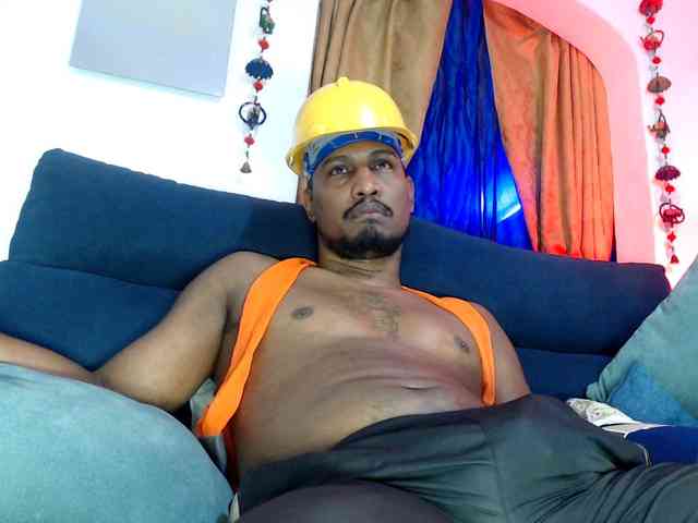 ElCaballeroNegro Live Webcam on BongaCams