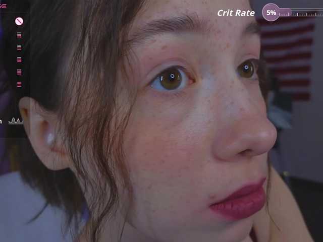 Trixiie's BongaCams show and profile