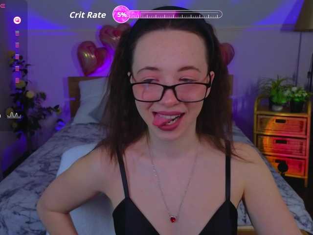 Trixiie's BongaCams show and profile