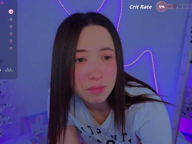 Trixiie's BongaCams show and profile