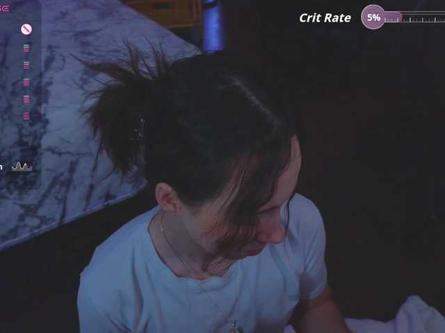 Trixiie's BongaCams show and profile