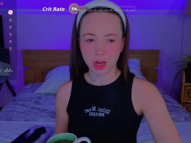 Trixiie's BongaCams show and profile