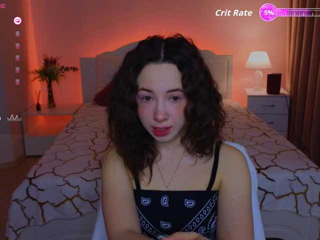 Trixiie's BongaCams show and profile