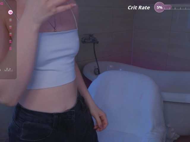 Trixiie's BongaCams show and profile