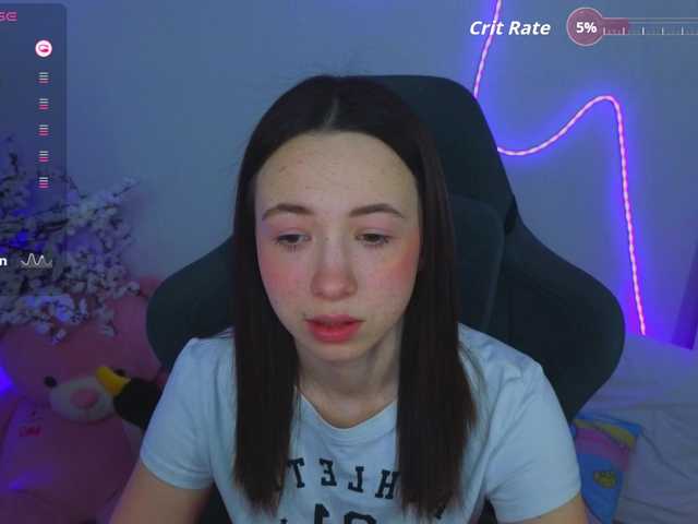 Trixiie's BongaCams show and profile