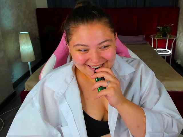 Kate-Miller webcam