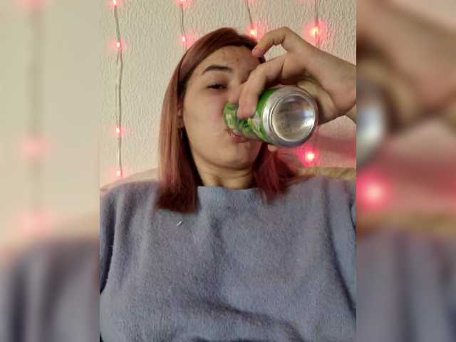 VikkiHamilton's BongaCams show and profile