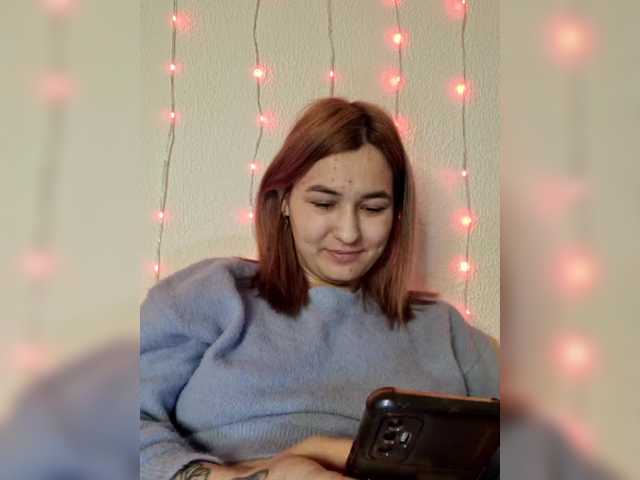 VikkiHamilton's BongaCams show and profile